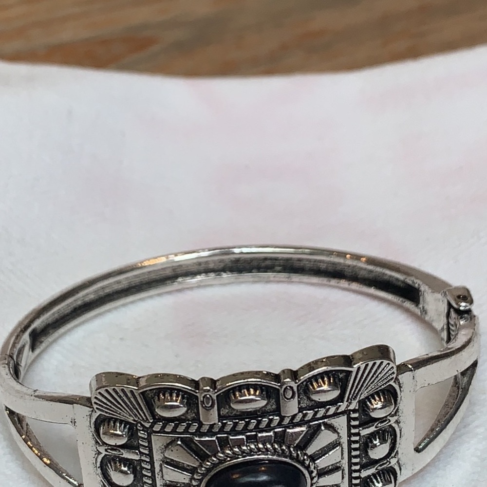 Paparazzi bracelets - Picture 4 of 8